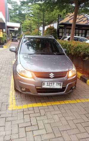 Jual bekas Jual mobil X Over 2009 Manual,lokasi di 