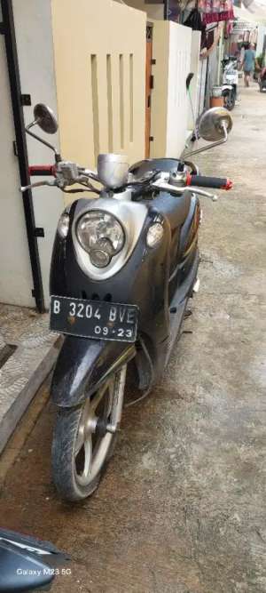 Jual bekas JUAL MOTOR SECOND FINO KARBU TH 2013 SS LENGKAP,lokasi di Kebon Jeruk