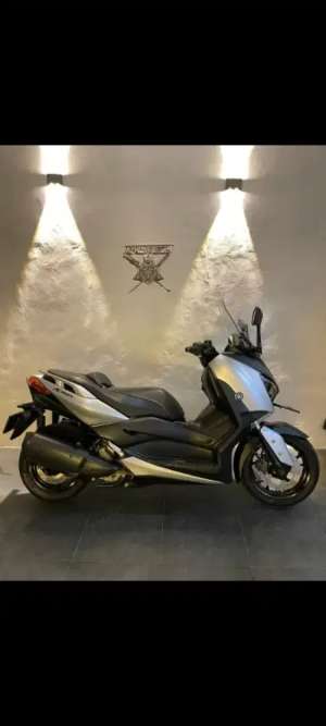 Jual bekas Jual Motor Yamaha XMAX 250cc,lokasi di Cicurug