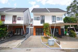 Jual rumah 2 lantai murah di vida bekasi harga nego bisa KPR J-16187 lokasi di Setu, tersedia melalui melalui situs Olx