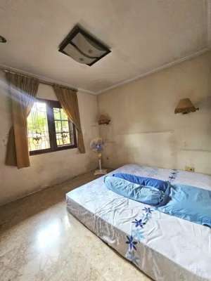 Jual Rumah 2,5Lt.Tomang Cempaka Classic Interior Strategis Jakarta Brt lokasi di Tomang, tersedia melalui melalui situs Olx