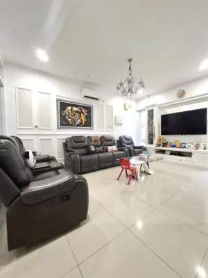 Jual Rumah 3,5 Lt. Puri Mansion Letak Strategis Akses ke Tol Jakarta lokasi di Kembangan, tersedia melalui melalui situs Olx