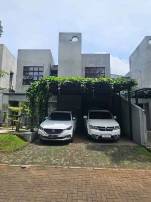 Jual Rumah Cantik 2 lantai Ozone Residence Bintaro Jakarta Selatan lokasi di Pesanggrahan, tersedia melalui melalui situs Olx