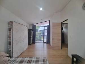 Jual Rumah Cendana Icon Lippo Karawaci sudah Renovasi hadap utara lokasi di Karawaci, tersedia melalui melalui situs Olx