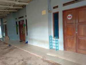 Jual rumah dan Kontrakan lokasi di Bungursari, tersedia melalui melalui situs Olx