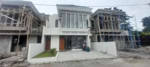 JUAL RUMAH JAKAL KM.10 GENTAN - DALAM PERUMAHAN MEWAH lokasi di Ngaglik, tersedia melalui melalui situs Olx