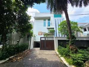 Jual Rumah Pondok Indah 2,5Lt. Furnish Bagus Strategis Jakarta Selatan lokasi di Kebayoran Lama, tersedia melalui melalui situs Olx