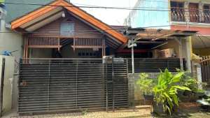 Jual Rumah Strategis 15 Mnt ke Grand Mall Bekasi Bebas Banjir J-32009 lokasi di Pondok Gede, tersedia melalui melalui situs Olx