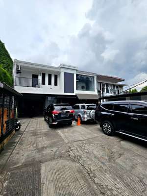 JUAL RUMAH STRATEGIS AREA KOMERSIL BANGKA RAYA JAKARTA SELATAN lokasi di Mampang Prapatan, tersedia melalui melalui situs Olx