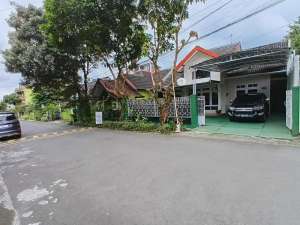 Jual segera rumah strategis di gerbang perumahan lokasi di Kalasan, tersedia melalui melalui situs Olx