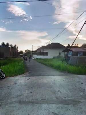 Jual Tanah Jalan Petani Dansen Gang Ilalang lokasi di Pontianak Kota, tersedia melalui melalui situs Olx