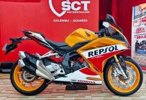 Jual bekas JualCpt 90LikeNew KM23Rb PjkAug25 HONDA CBR 250 RR REPSOL ABS 2017,lokasi di Cempaka Putih