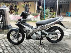 Jual bekas Jupiter MX kopling thn 2009 plat N malang,lokasi di Banguntapan