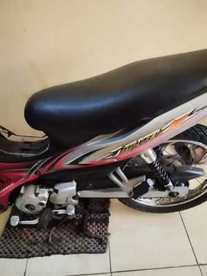 Jual bekas Jupiter Z burhan 2006 pajak mei,lokasi di Margaasih