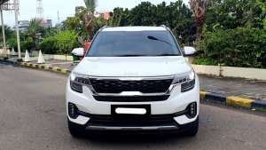 Jual bekas Kia Seltos EX Plus 2022 putih sunroof cash kredit proses bisa dibantu,lokasi di DKI Jakarta