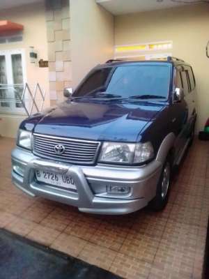Jual bekas KIJANG KRISTA BIRU METALIK 2002,lokasi di 