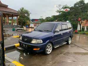 Jual bekas Kijang new model 2003,lokasi di 
