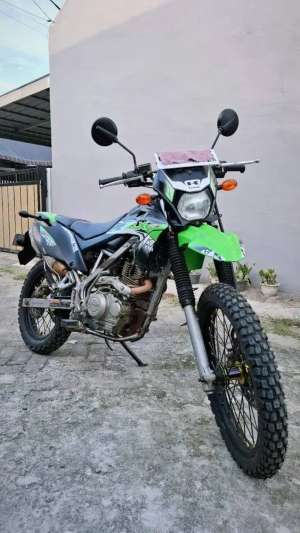 Jual bekas KLX 2018 TINGGAL GASSS POLLL,lokasi di Beringin