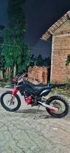 Jual bekas KLX DTRACKER MODIF TRABAS,lokasi di Harjamukti