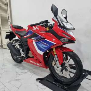 Jual bekas KM 400 PERAK Honda CBR 150 R USD LED Fi 2024 bln 4 R15 R25 GSX Ninja,lokasi di Tanjung Duren
