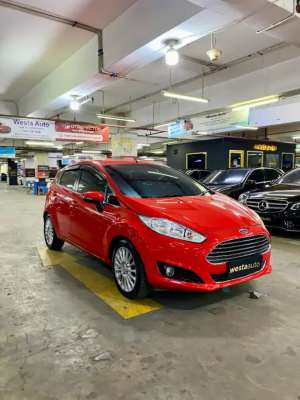 Jual bekas KM 89rb Ford Fiesta 1.5 S AT 2014 Matic Istimewa 2015,lokasi di 