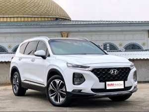 Jual bekas KM Low Hyundai Santa Fe XG Diesel 2020 Panoramic BJM2,lokasi di 