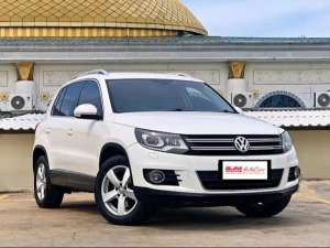 Jual bekas KM Low VW Tiguan Highline 2014 Istimewa BJM2,lokasi di 