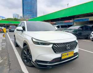 Jual bekas KM5000HONDA HRV RS TURBO SENSING 2023 NIK 2022 KAYABARU,lokasi di 