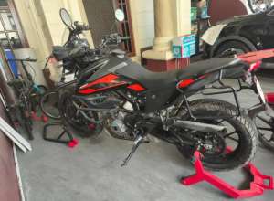 Jual bekas KTM 250 Adventure Tahun 2022,lokasi di Cengkareng