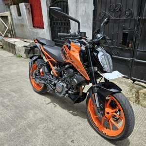 Jual bekas KTM Duke 200 ABS 2022 Nego Santai,lokasi di Tangerang