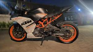 Jual bekas Ktm rc 250 2016 ABS,lokasi di Padalarang