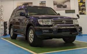 Jual bekas LAND CRUISER VX 100 ISTIMEWA,lokasi di 