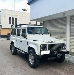 Jual bekas Land Rover Defender 2013 Diesel,lokasi di 