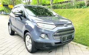 Jual bekas LANGKA Ford Ecosport Eco Sport Fiesta S Titanium 2015 Matic ISTIMEWA,lokasi di 
