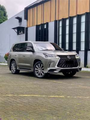 Jual bekas Lexus LX570 Luxury ATPM 2017 Convert F-Sport,lokasi di 