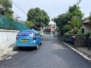 Lokasi Strategis Bebas MacetBanjir Rumah 3 lantai LT 213 LB 229 SHM lokasi di Regol, tersedia melalui melalui situs Olx