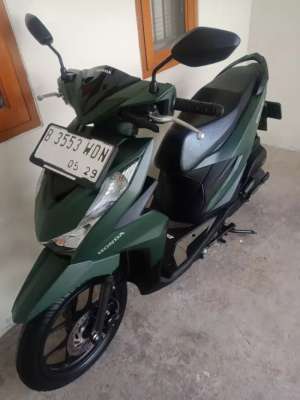 Jual bekas LOW KM NEW BEAT DULUXE CBS ISS B TANGSEL PAJAK PANJANG ORI KAYA BARU,lokasi di Pondok Aren