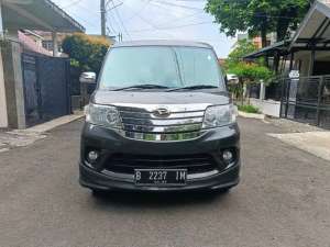 Jual bekas Luxio X AT 2016 Grey DP 5jt Cash Atau Kredit Terbaik SeOLX,lokasi di 