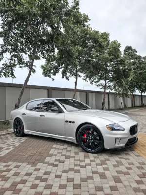 Jual bekas Maserati Quattroporte Sport GTS 4.7 Rare Full Mods Silver on Red Antik,lokasi di 