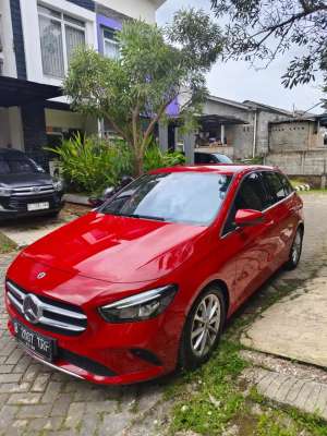Jual bekas Mercedes-Benz A200 2018 Bensin,lokasi di 
