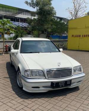 Jual bekas Mercedes-Benz C-Class C180 Matic 1994,lokasi di K                           