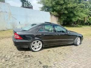 Jual bekas Mercedes-Benz C240 2001 Bensin,lokasi di 