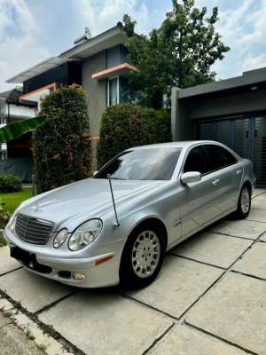 Jual bekas Mercedes benz E240 2004 CBU EX HUNGARY,lokasi di 
