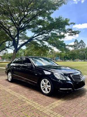 Jual bekas Mercedes Benz E250 Avantgard w212 2010 SUPER ISTIMEWAH,lokasi di 