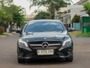 Jual bekas Mercy Cla 200 AT 2016 Hitam Metalik LOW KM,lokasi di 