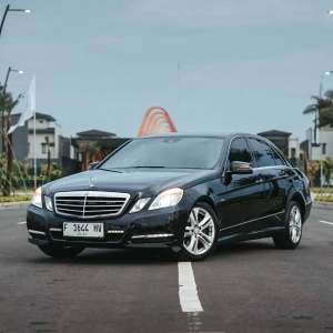 Jual bekas Mercy E250 2012 Avantgarde CGI Mercedes Benz,lokasi di 