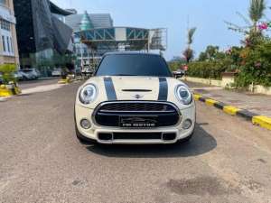 Jual bekas MINI COOPER S 5 Doors 2015 2.0 AT HARGA TERMURAH,lokasi di 