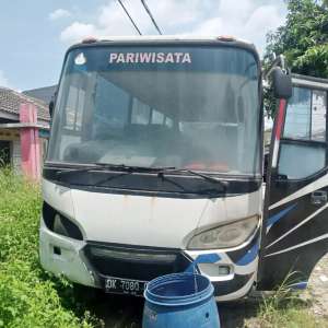 Jual bekas Minibus Mb 800 th 2001 bekas pemakaian anatar jemp ssb di klapanunggal,lokasi di 