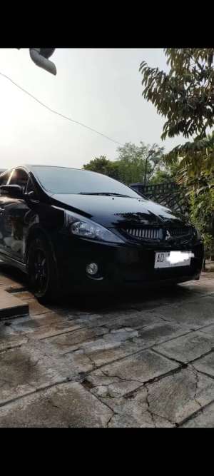 Jual bekas Mitsubishi Grandis,lokasi di 