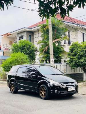 Jual bekas Mitsubishi Grandis GT 2010 LOW KM,lokasi di 